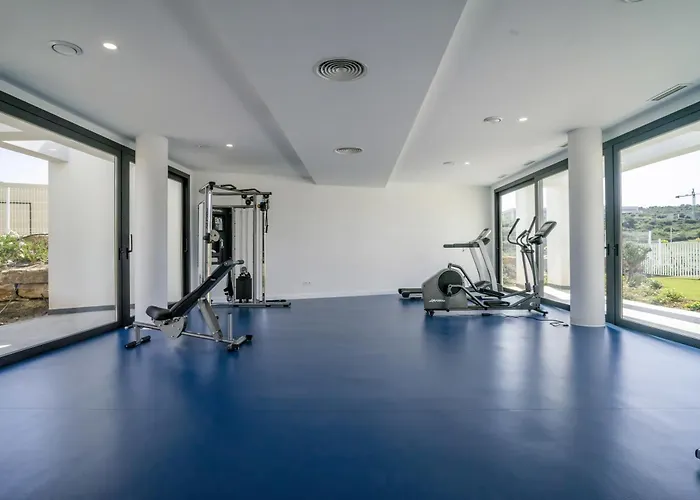 Fabuloso Con Jardin Privado Y Jacuzzi. Lejlighed Estepona