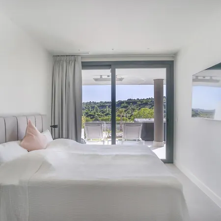 Fabuloso Con Jardin Privado Y Jacuzzi Estepona