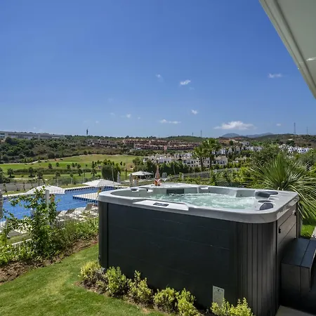 Appartamento Fabuloso Con Jardin Privado Y Jacuzzi Estepona