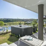 Apartment Fabuloso Con Jardin Privado Y Jacuzzi. Estepona