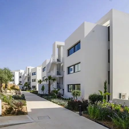 Apartment Fabuloso Con Jardin Privado Y Jacuzzi. *