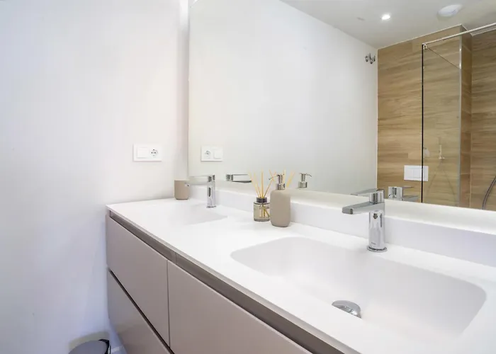 Fabuloso Con Jardin Privado Y Jacuzzi. * 埃斯特波纳